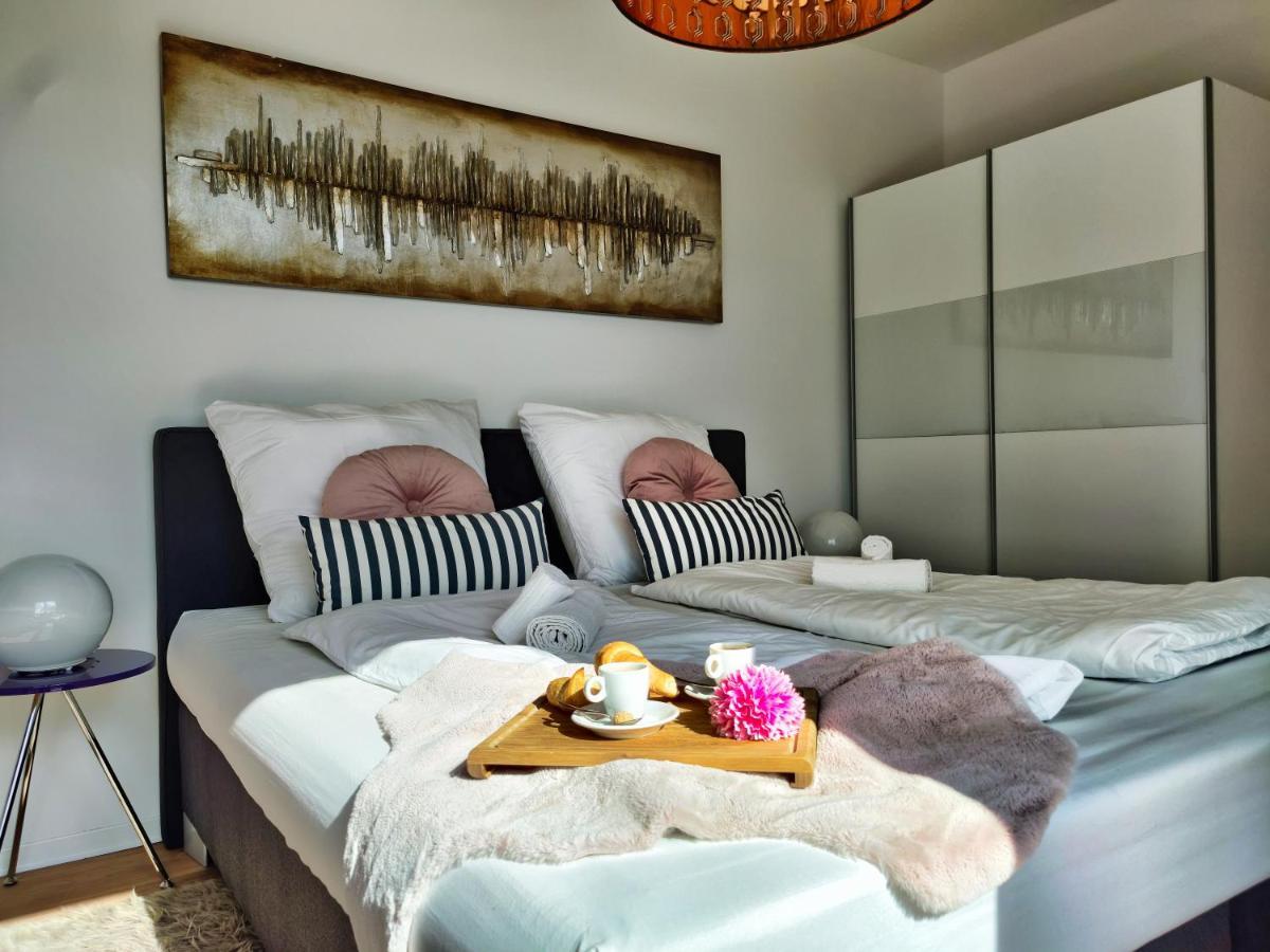 Penthouse Mit Whirlpool Im Herzen Von Niedersachsen ブルクヴェーデル エクステリア 写真